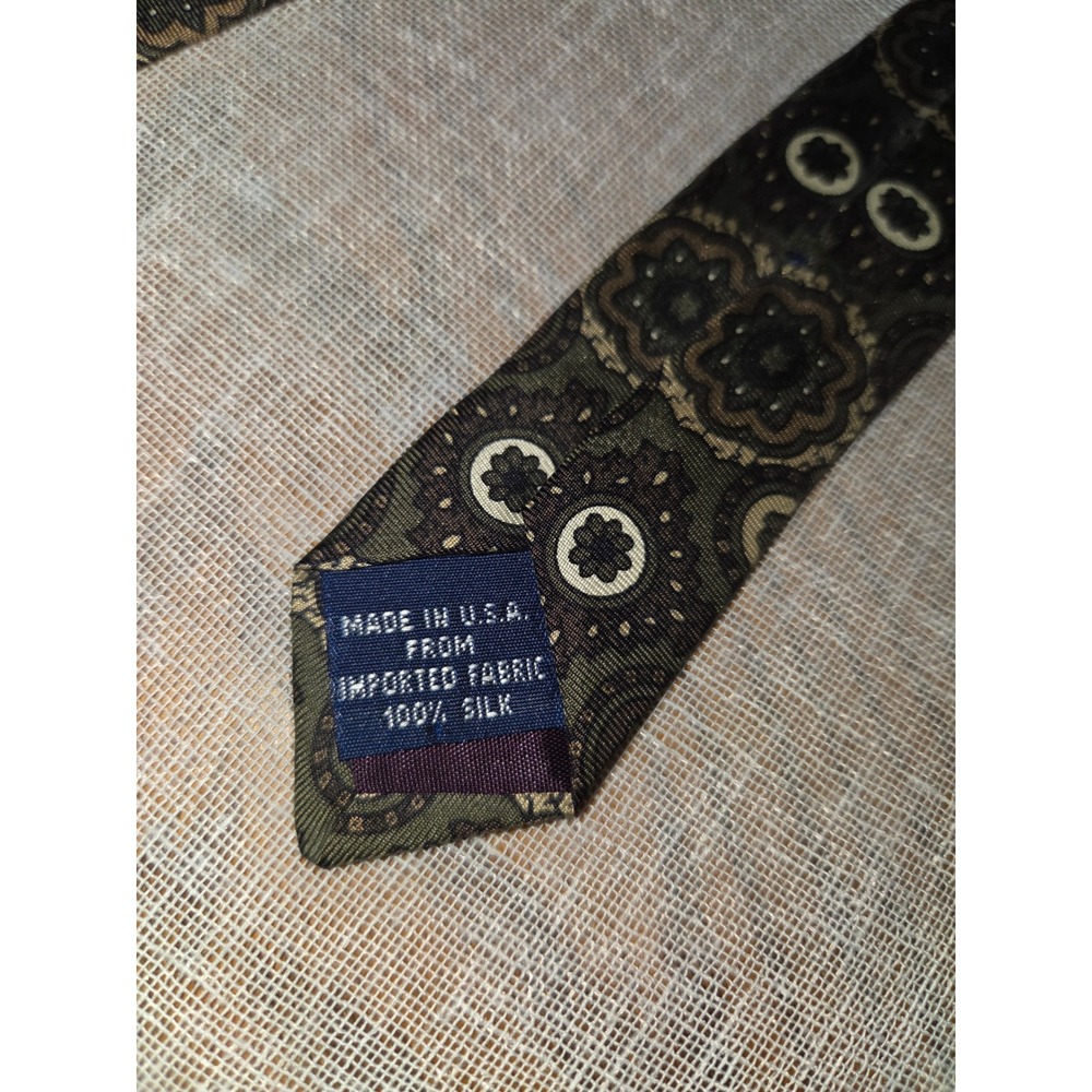 Gap Mens Silk Necktie Olive Green Brown Medallion Geometric Pattern Made in USA - Picture 5 of 6
